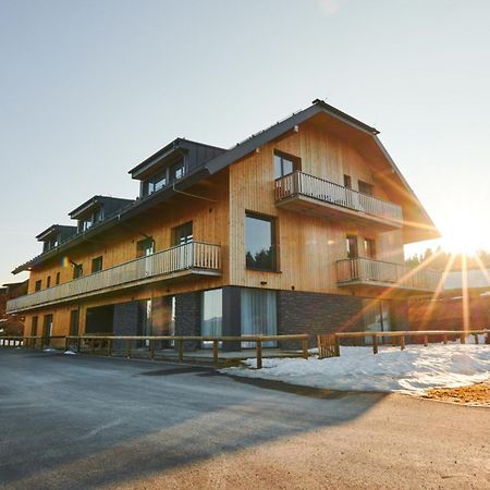 Kvilda Apartments Eksteriør billede